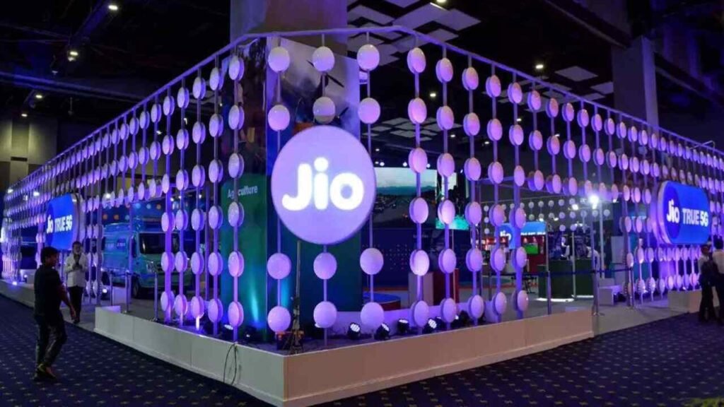 Jio Plan में आपको मिलेगा बेहतरीन IPL मैचों का अनुभव, देखें ऑफर